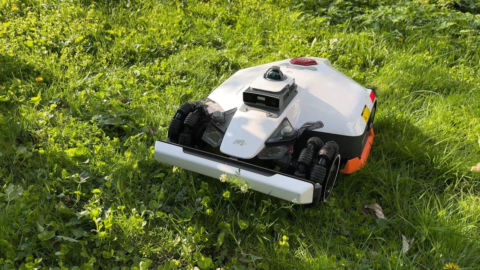 Mähroboter Mammotion LUBA 3 AWD 3000 im Test, Bild 