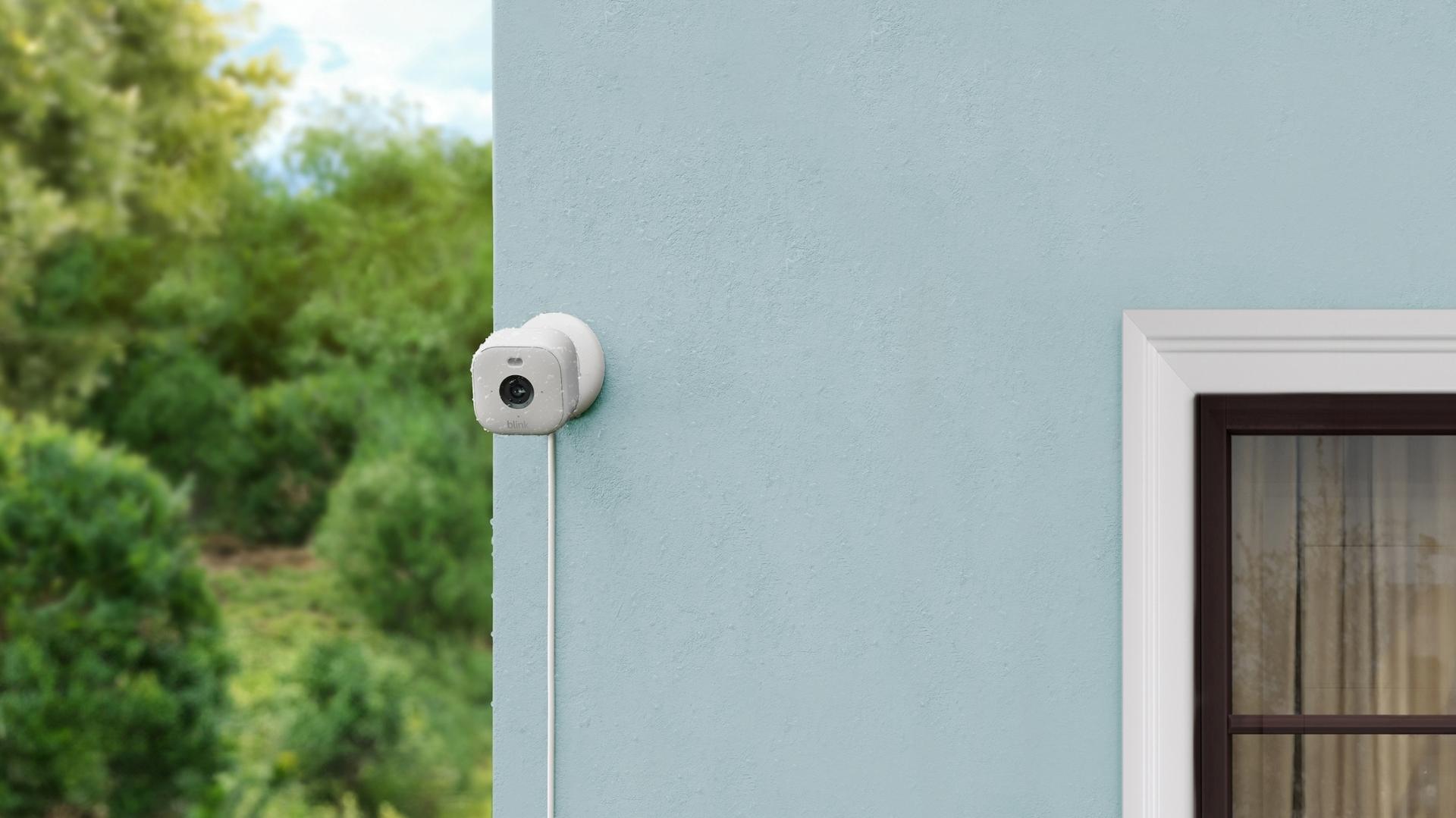 Smart Home Amazon mit neuer Überwachungskamera Blink Mini 2 für innen und außen - News, Bild 