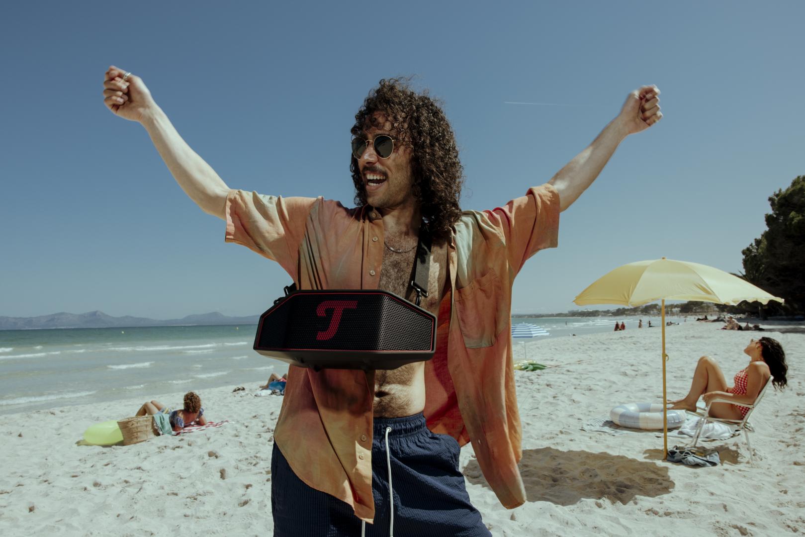 Digital Audio Neuer Outdoor-Bluetooth-Lautsprecher ROCKSTER CROSS 2 von Teufel - News, Bild 