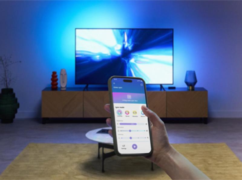 HDMI_Sync_Box_with_tv_BacklightGradient_Lightbar_und_Outdoor-Lichterkette_von_Wiz_im_Test_1749803296.jpg